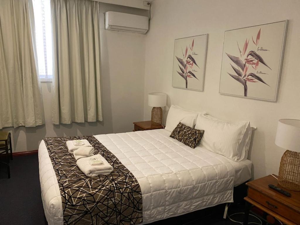 The Esplanade Motel Lakes Entrance Exterior foto